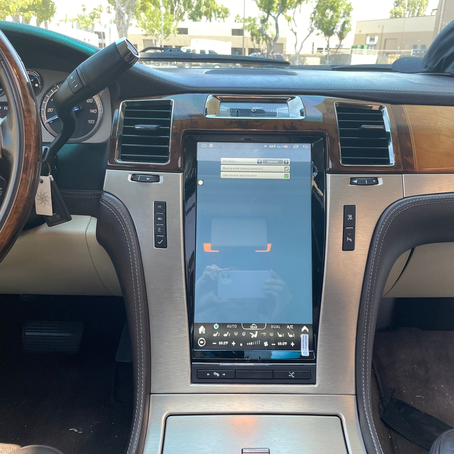 13.6" Android 12/13 VERTICAL SCREEN Navigation Radio for Cadillac Escalade 2007 - 2014