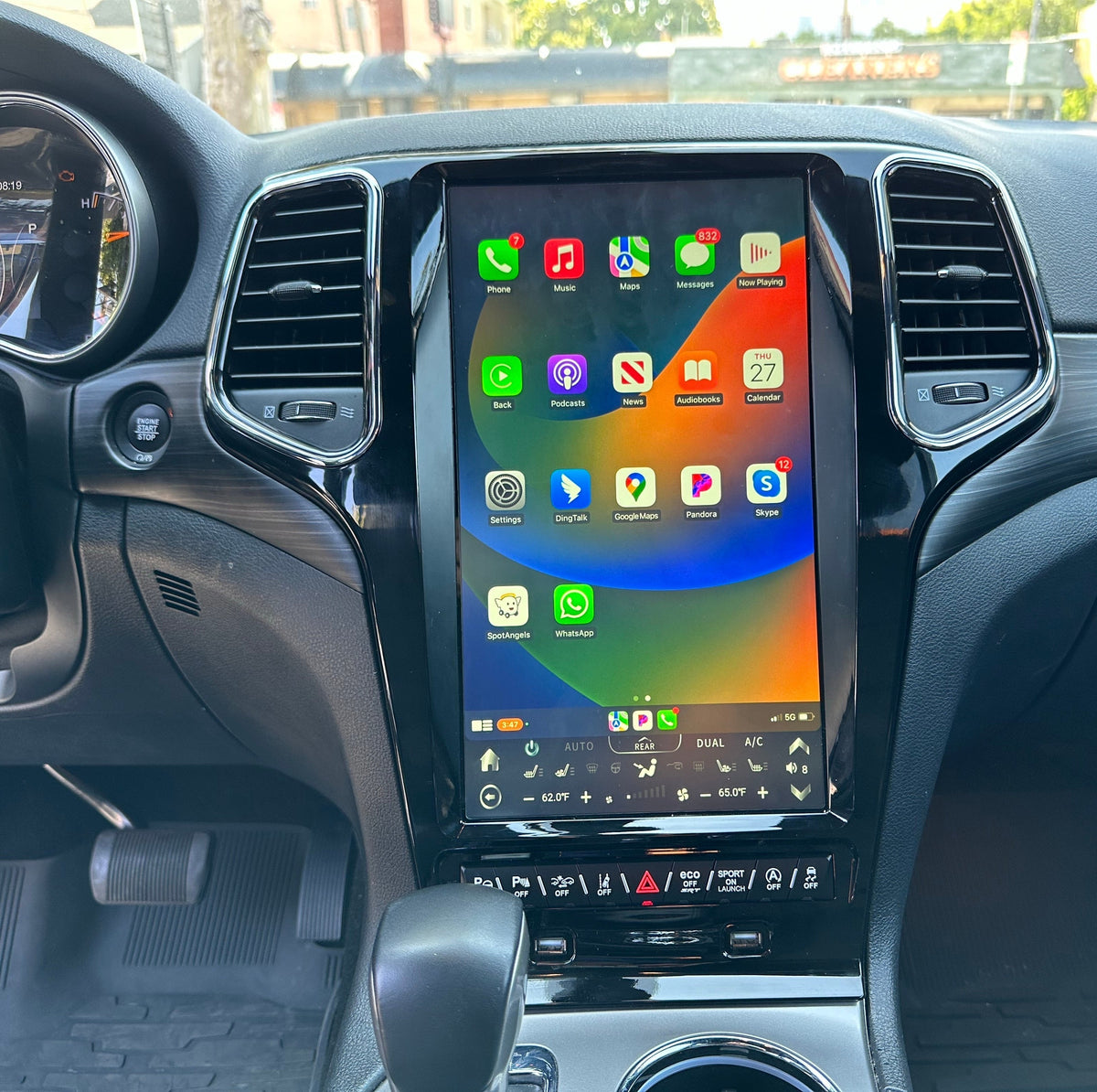 13.6" Vertical Screen Android 12 Fast boot Navigation Radio for Jeep Grand Cherokee 2011 - 2022 | Phoenix Automotive