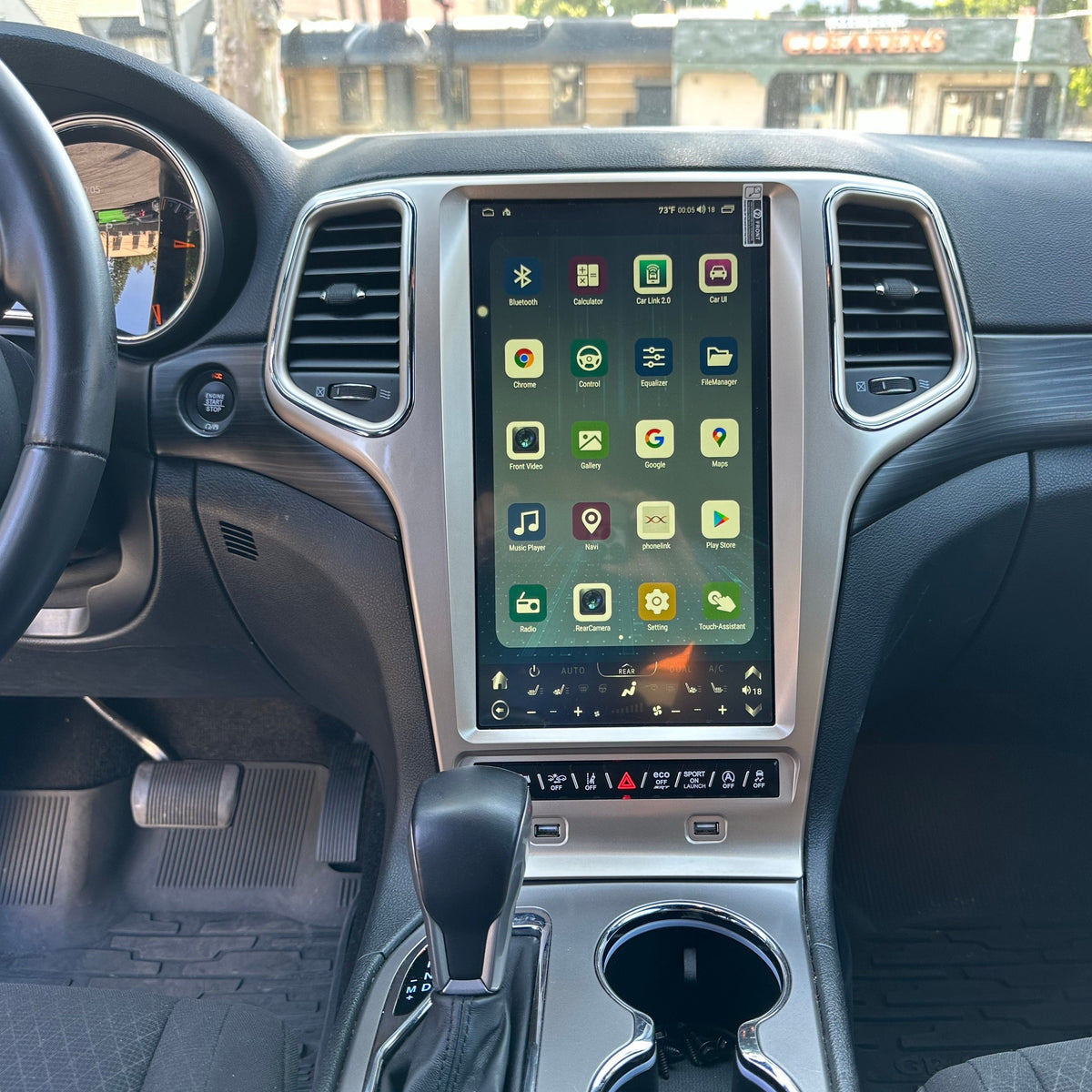 13.6" Vertical Screen Android 12 Fast boot Navigation Radio for Jeep Grand Cherokee 2011 - 2022 | Phoenix Automotive